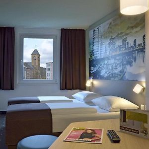 Zimmer mit zwei Einzelbetten
